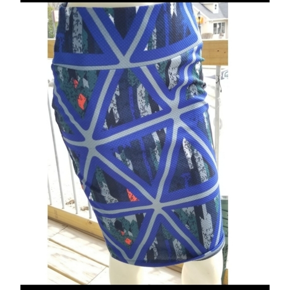 Lularoe Cassie Pencil Skirt, S NWT - Picture 7 of 12